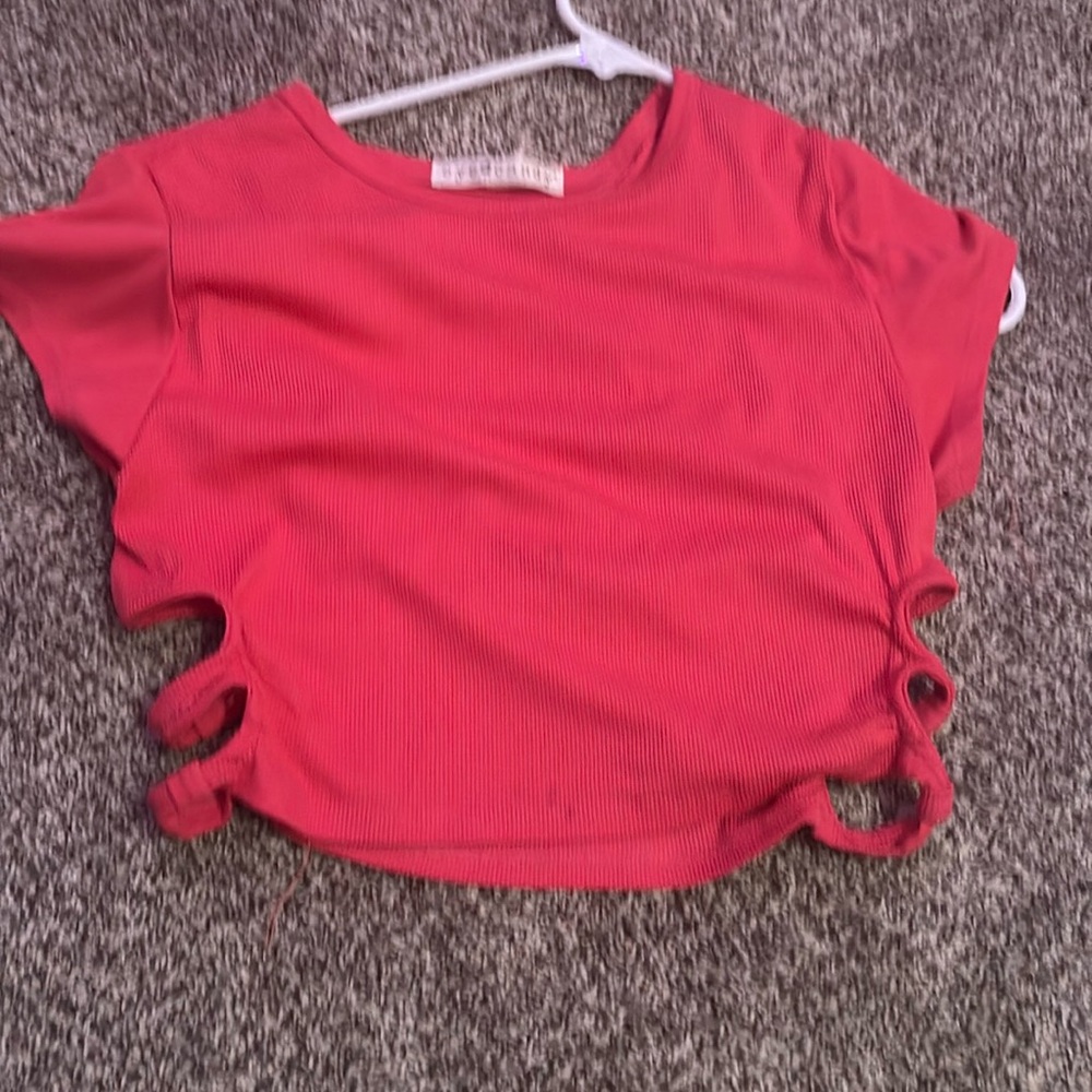 pink crop top